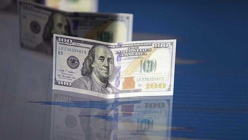 أسعار الدولار تسجل تراجعًا أمام الدينار العراقي في بغداد