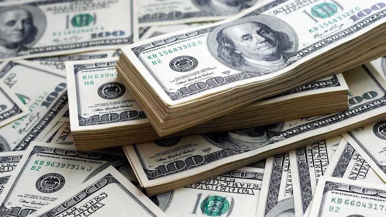 استقرار أسعار صرف الدولار في بغداد وارتفاعها في أربيل