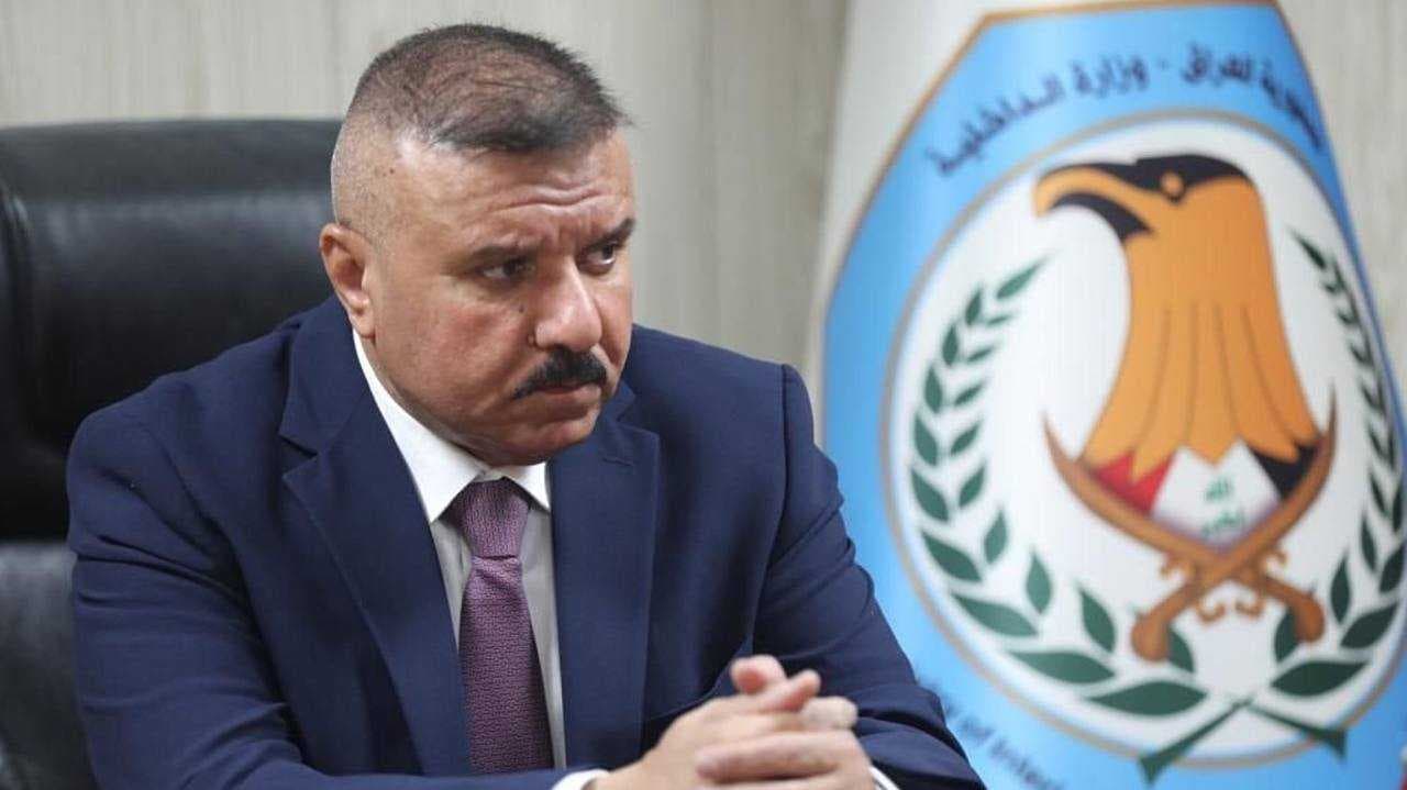 الشمري يوجه بتزويد الدفاع المدني بالعجلات الحديثة والمنتسبين