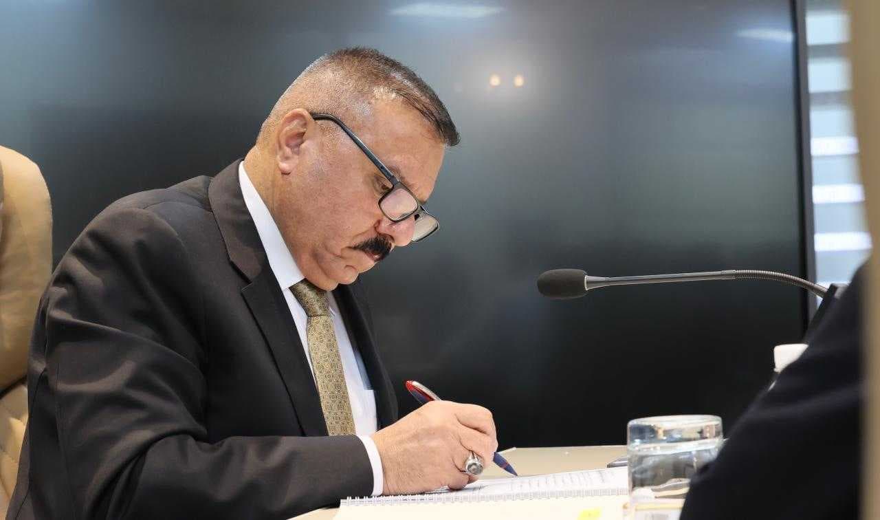 اعتماد التوقيع الإلكتروني في الجوازات والبطاقة الوطنية