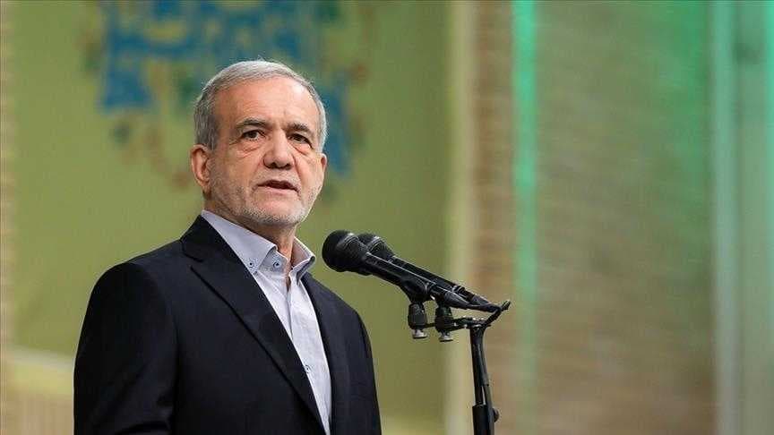 الرئيس الإيراني: مضيق هرمز مفتوح للجميع إلا من ينتهك أرضنا