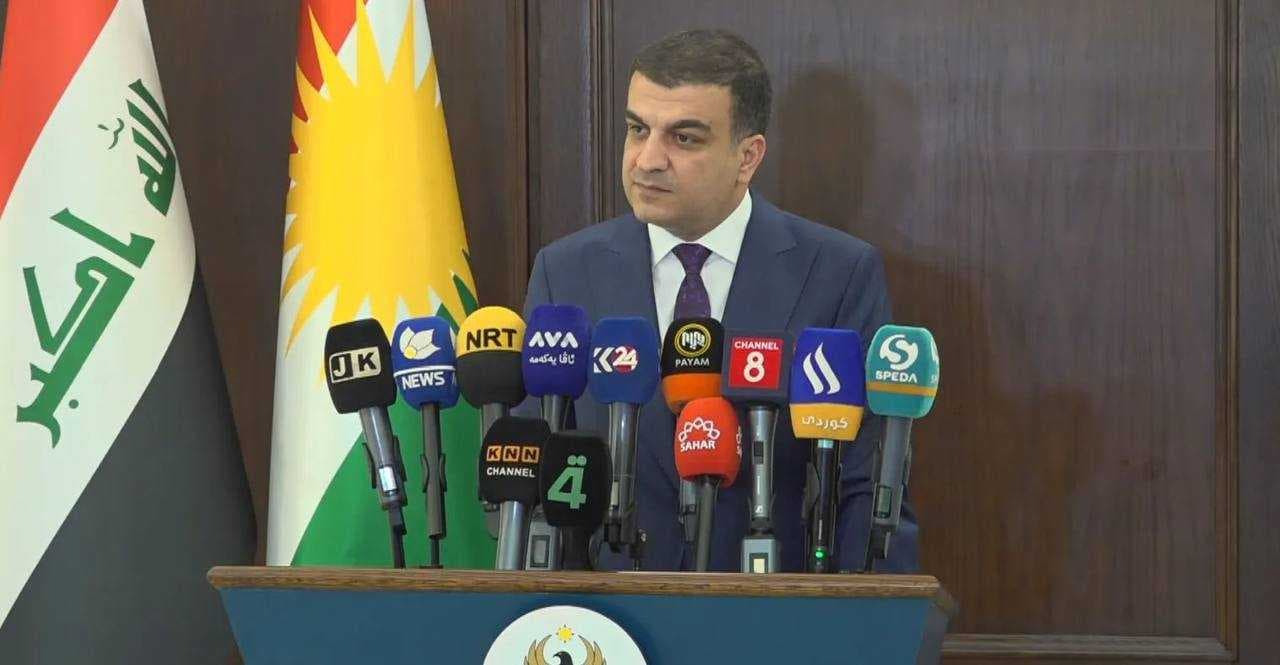 حكومة الاقليم تطالب بغداد بـ7 رواتب وترجح تمديد الاتفاق النفطي