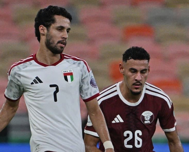 تعادل إيجابي يحسم المواجهة.. الإمارات تضرب موعداً مع عمان في نصف النهائي وقطر تواجه السعودية