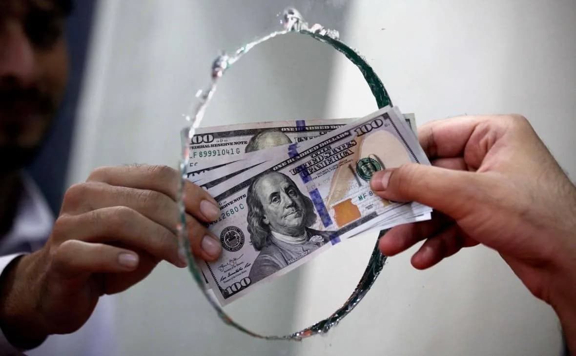 الدولار يعاود الارتفاع إلى 151 ألف دينار