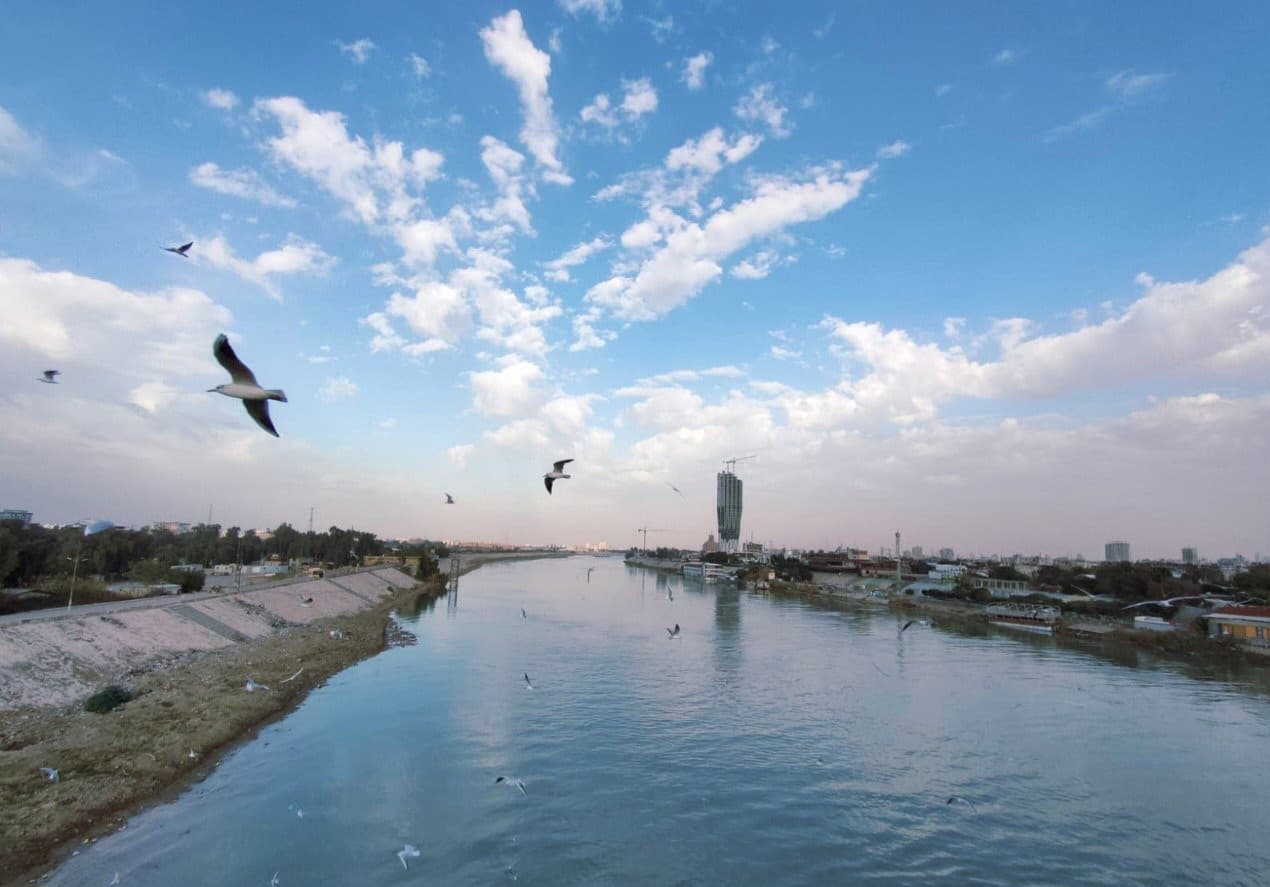 الأنواء الجوية: أجواء مستقرة مع انخفاض طفيف بدرجات الحرارة وفرص زخات مطر شمالاً