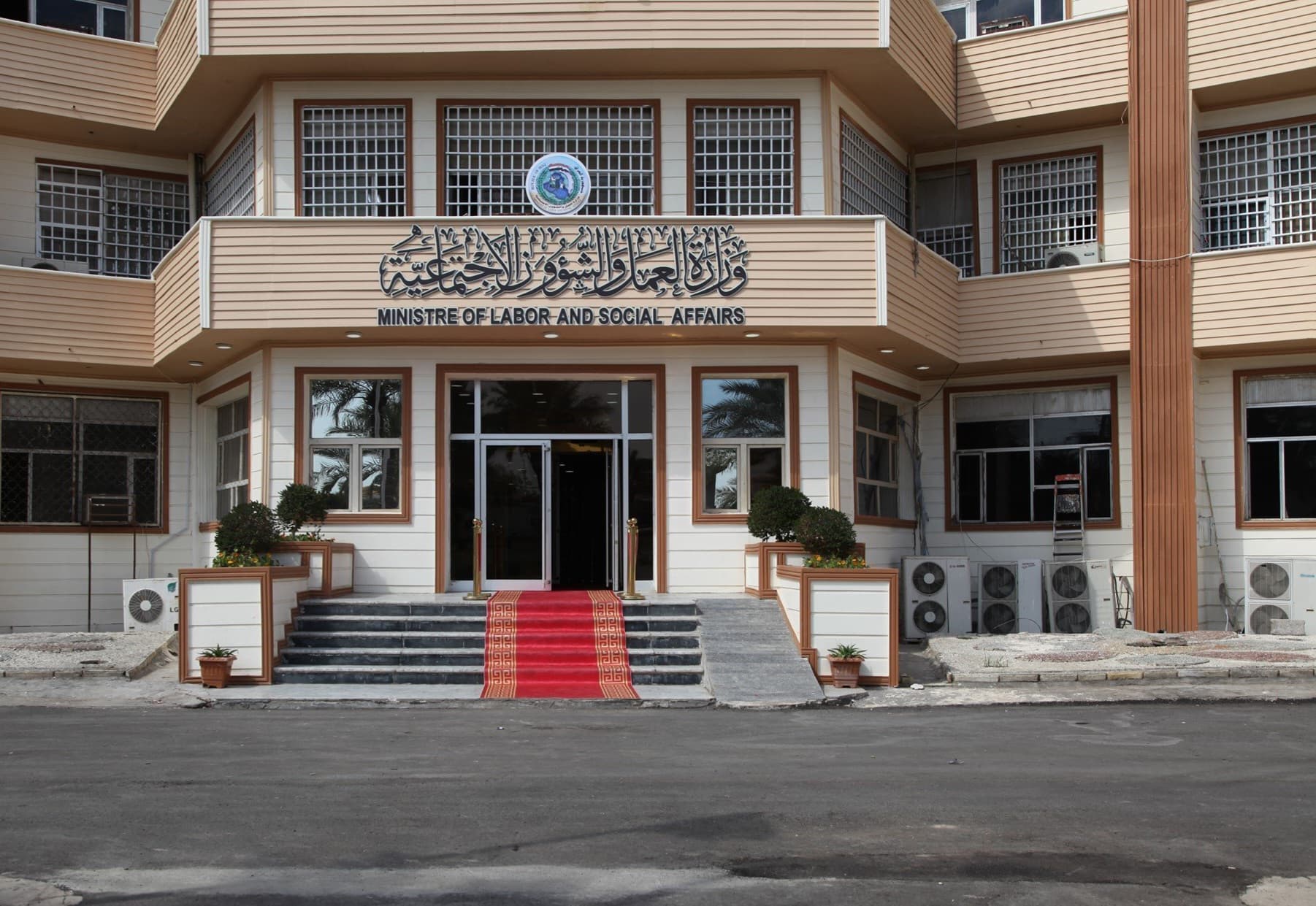 العمل: إطلاق بطاقات الضمان الصحي لمستفيدي الحماية الاجتماعية قريباً