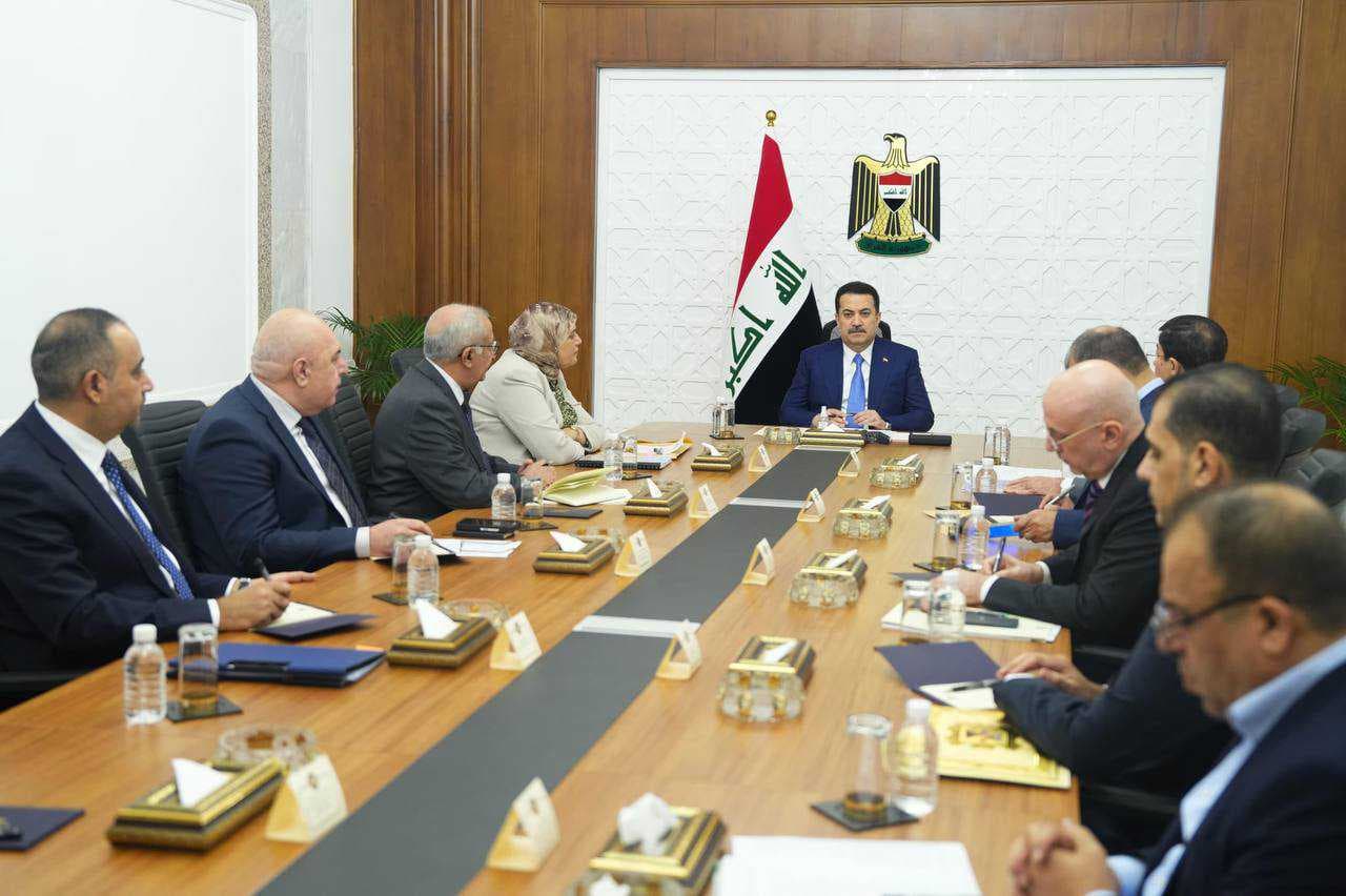 رئيس الوزراء يوجه بدراسة وإطلاق برنامج التحفيز الحكومي لاستخدام أدوات الدفع الإلكتروني
