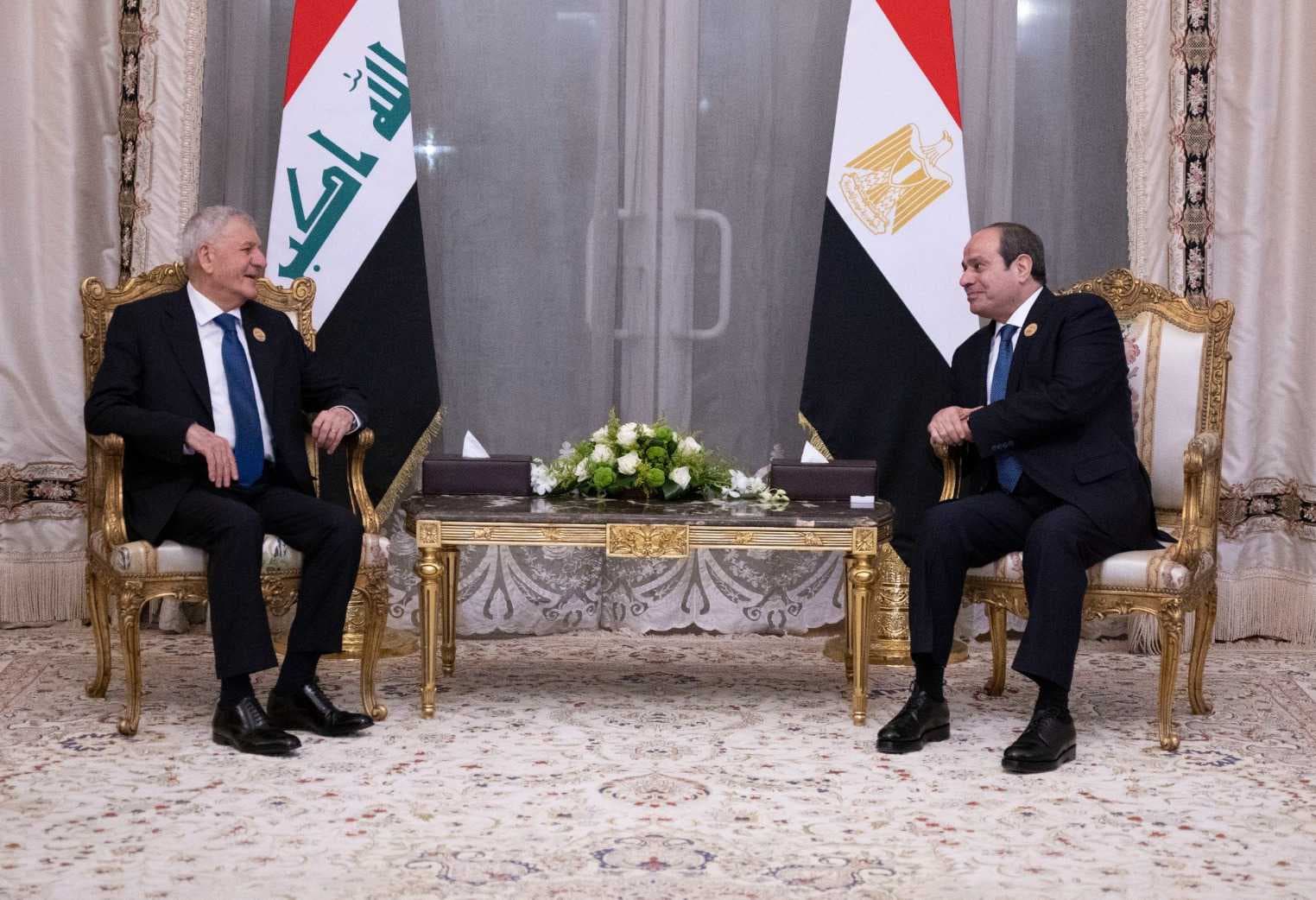 رئيس الجمهورية يلتقي الرئيس المصري ويؤكدان العمل على دعم آليات التعاون العربي