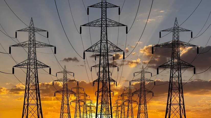 الكهرباء تناقش مراحل تنفيذ الخطة الطارئة استعداداً لفصل الصيف