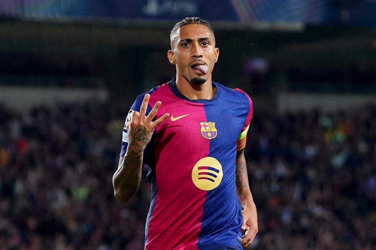 رافينيا يوقع على عقد طويل الأمد مع برشلونة