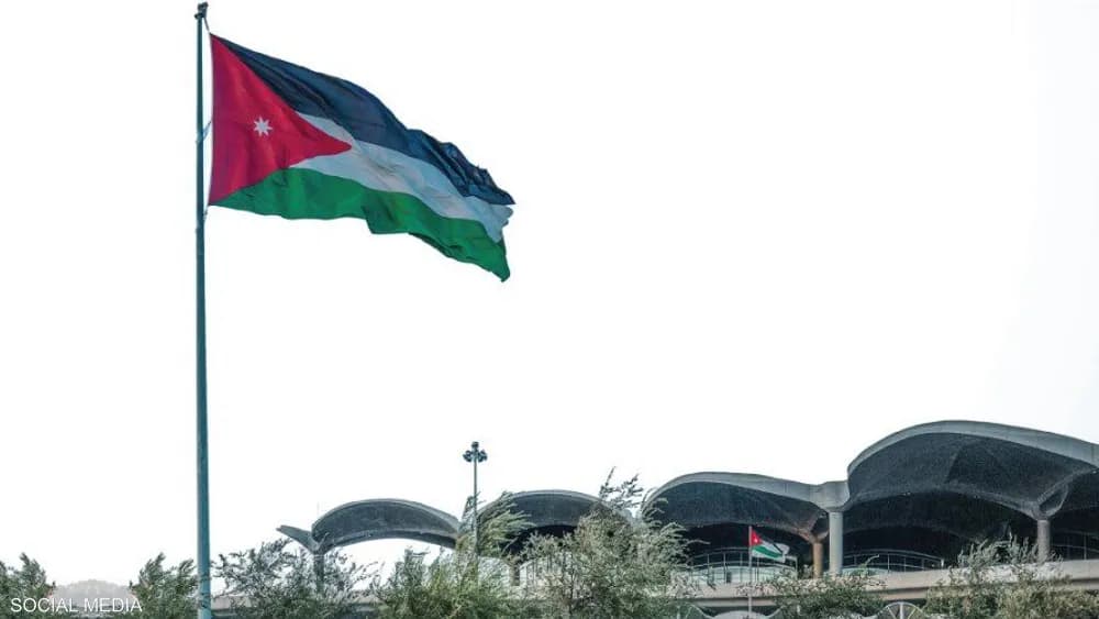 الأردن يعلن إعادة فتح مجاله الجوي