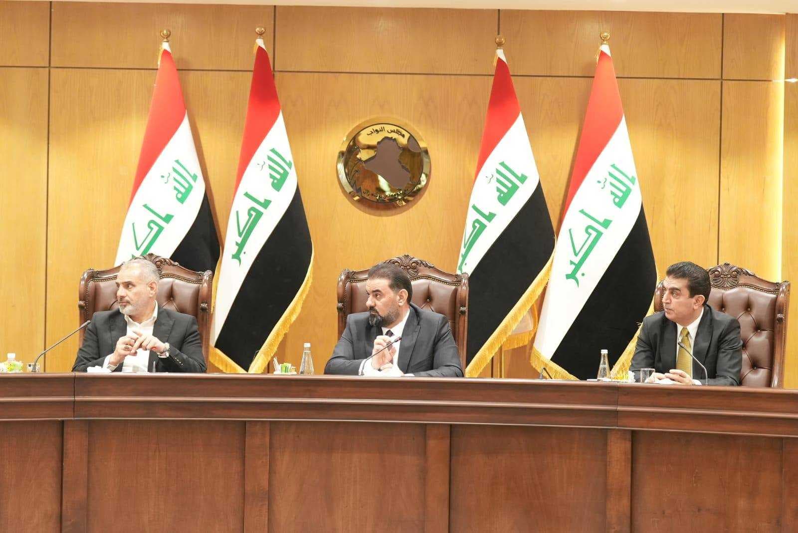 جلسة برلمانية تتضمن تصويتاً واستضافات ومناقشة الإيرادات غير النفطية