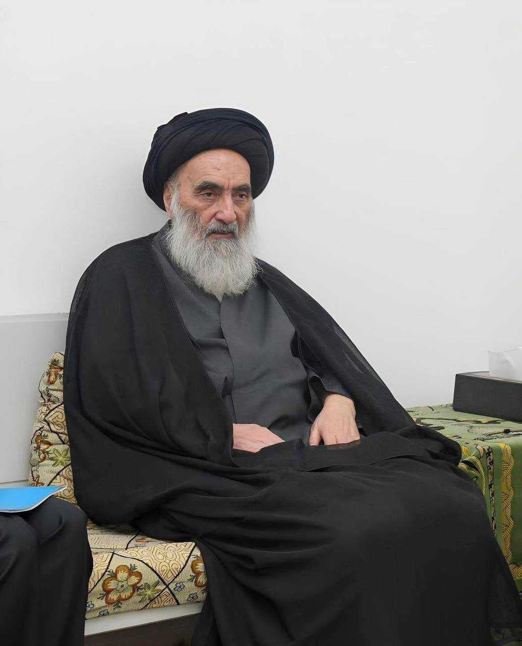 مكتب السيد السيستاني: نأمل أن يوفق السيد مجتبى خامنئي في خدمة الشعب الإيراني