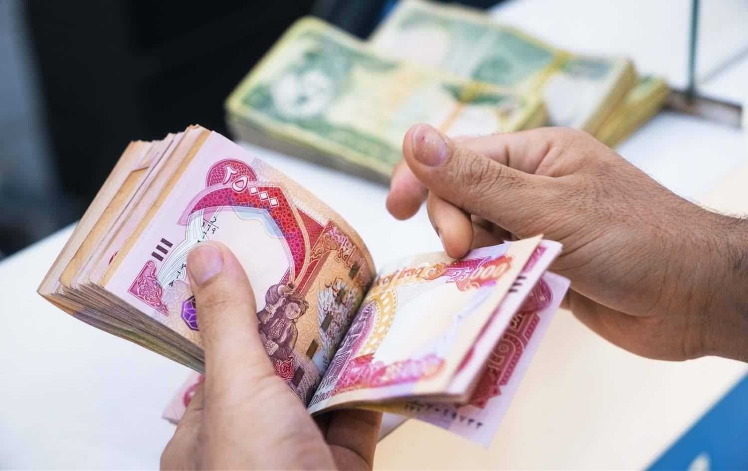 تطمنين نيابي.. الرواتب مؤمنة ولن تتعرض لأي تقليص أو تأخير